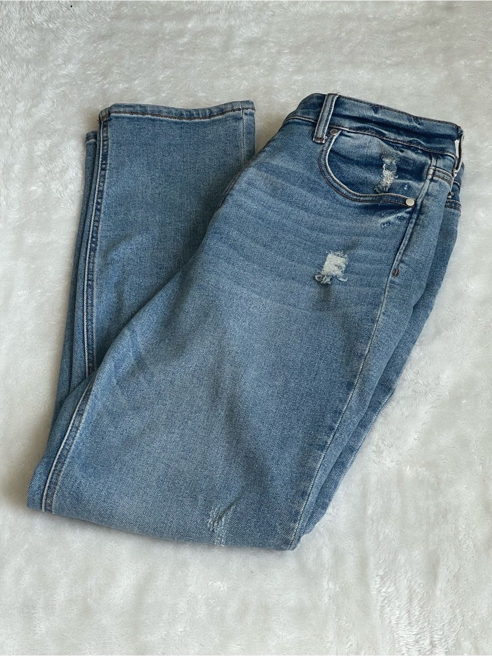 78&Sunny Carly High Rise Distressed Mom Jeans in Medium Wash Denim